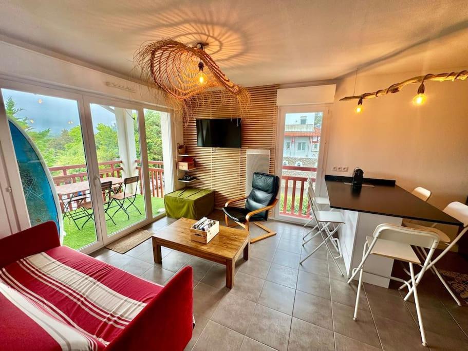 Grand Appartement - Piscine - Plage- Terrasse Saint-Jean-de-Luz Luaran gambar